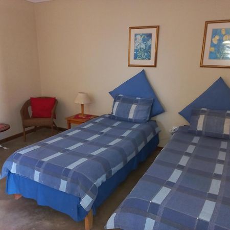 Huis Klipdriftself Catering &B&B Henties Bay Экстерьер фото